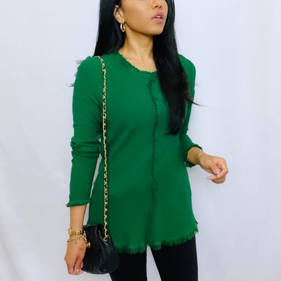 Raquel Allegra | Green Long Sleeve Crew Neck Raw Hem Blouse Top - Picture 9 of 10